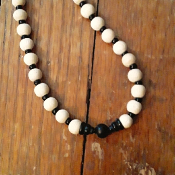 Mens All Natural and Black Wood  Necklace - Picture 3 of 4